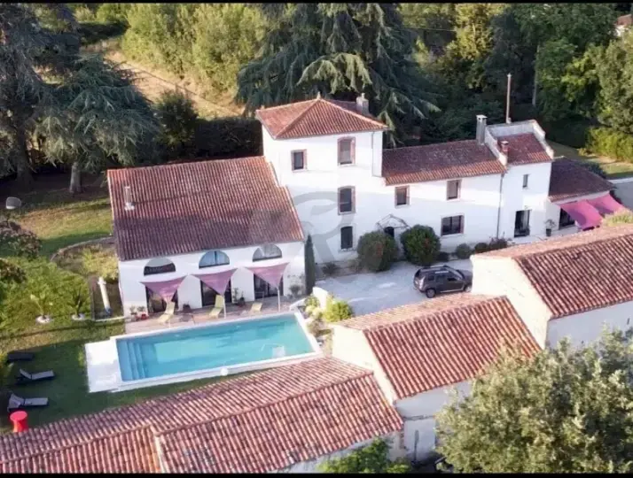 maison vu du ciel.webp