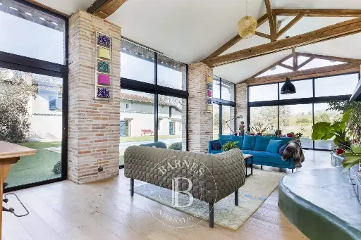 895 000 € - Maison 4 chambre 420 M²